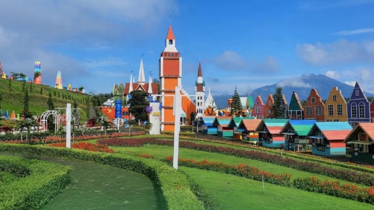 Florawisata Santerra De Laponte: Jam Buka & Tiket Masuk Terbaru September