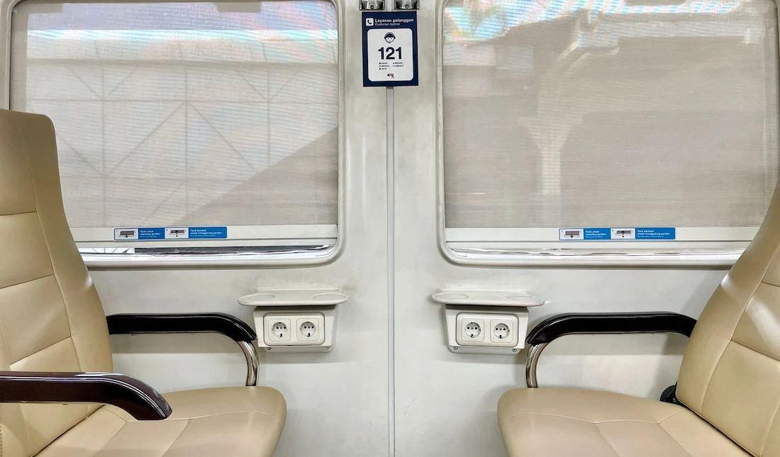 Jangan Sembarangan Pakai! Begini Aturan Penggunaan Stop Kontak Kereta ...