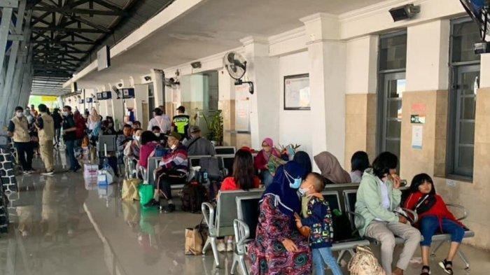 Jadwal Kereta Api Blitar-Bandung dan Harga Tiket, Termasuk KA Kahuripan ...