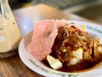 Kupat-Tahu-Gempol-kuliner-legendaris-di-Bandung-Jawa-Barat-yang-cocok-untuk-sarapan.jpg